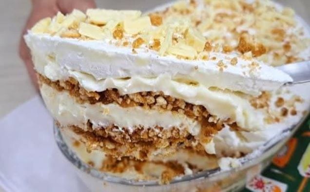 Torta al latte e biscotti